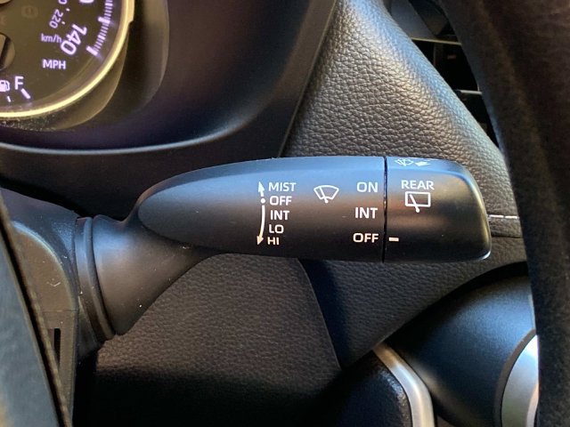 Used 2022 Toyota RAV4 LE FWD image 22