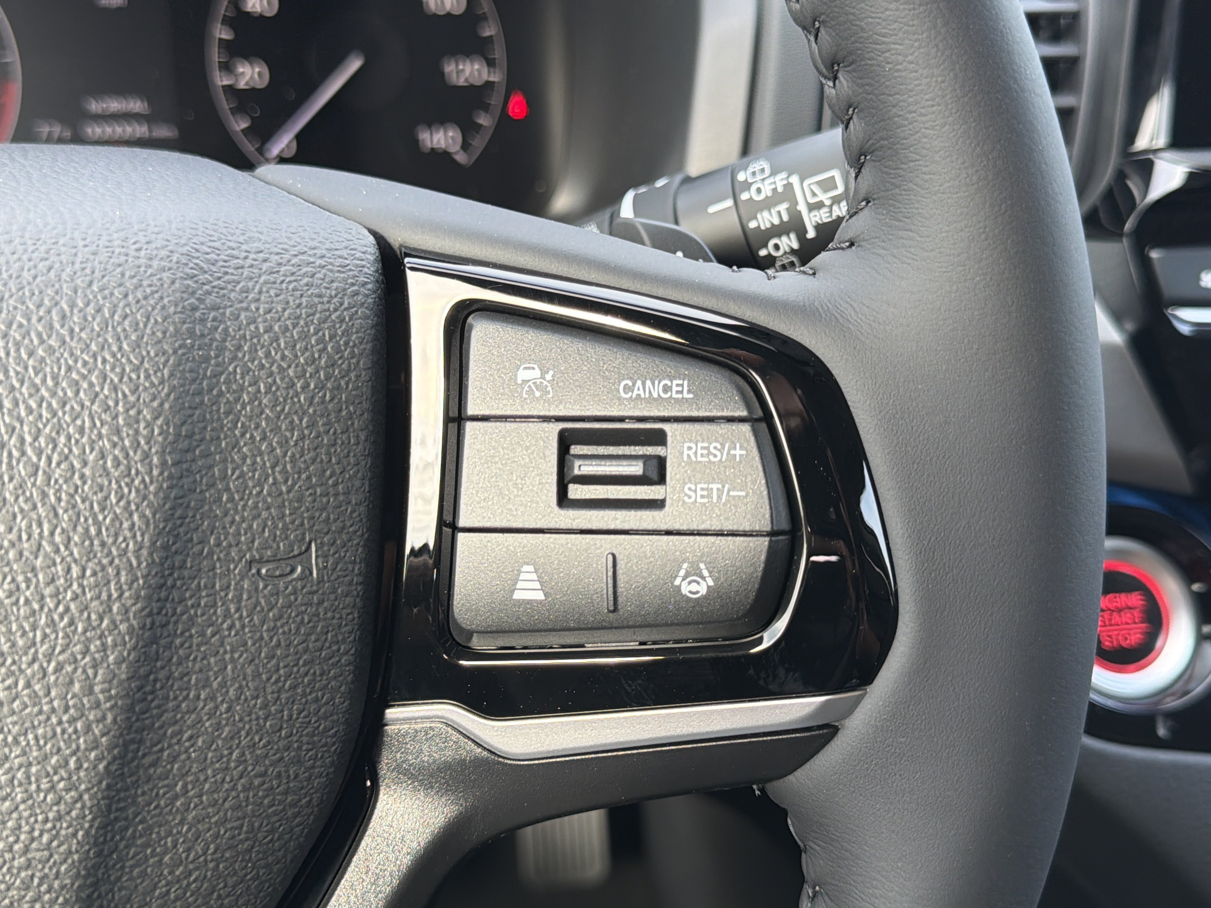 New 2026 Honda Odyssey Touring image 14