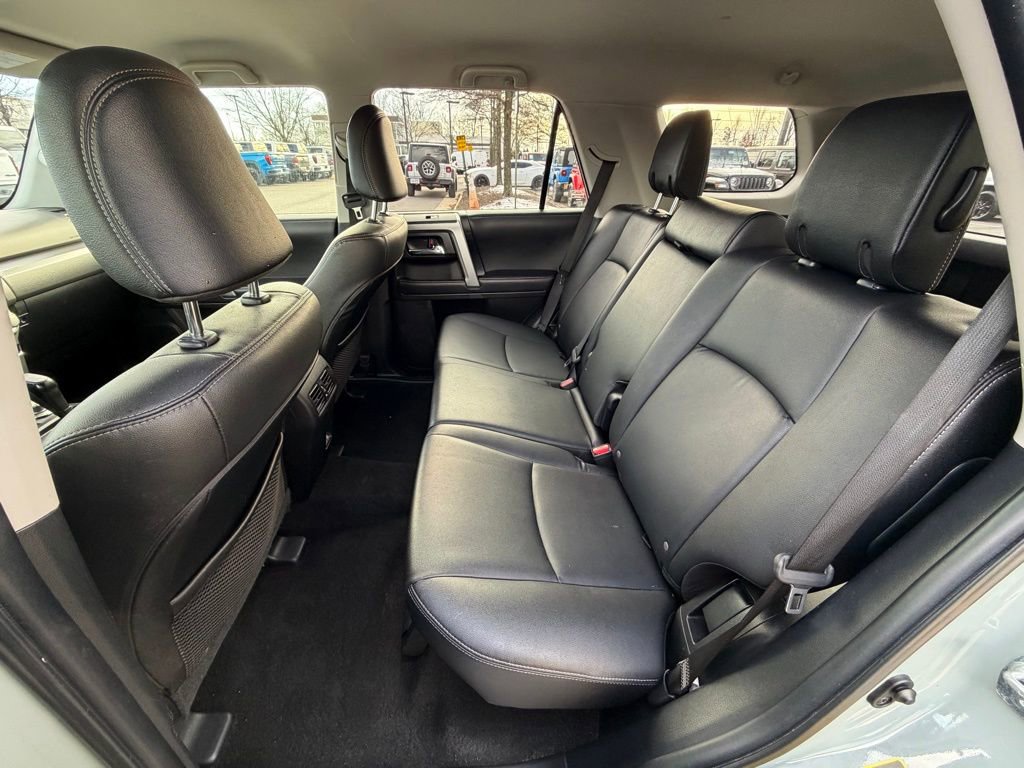 Used 2022 Toyota 4Runner TRD Sport w/ Technology Package image 18