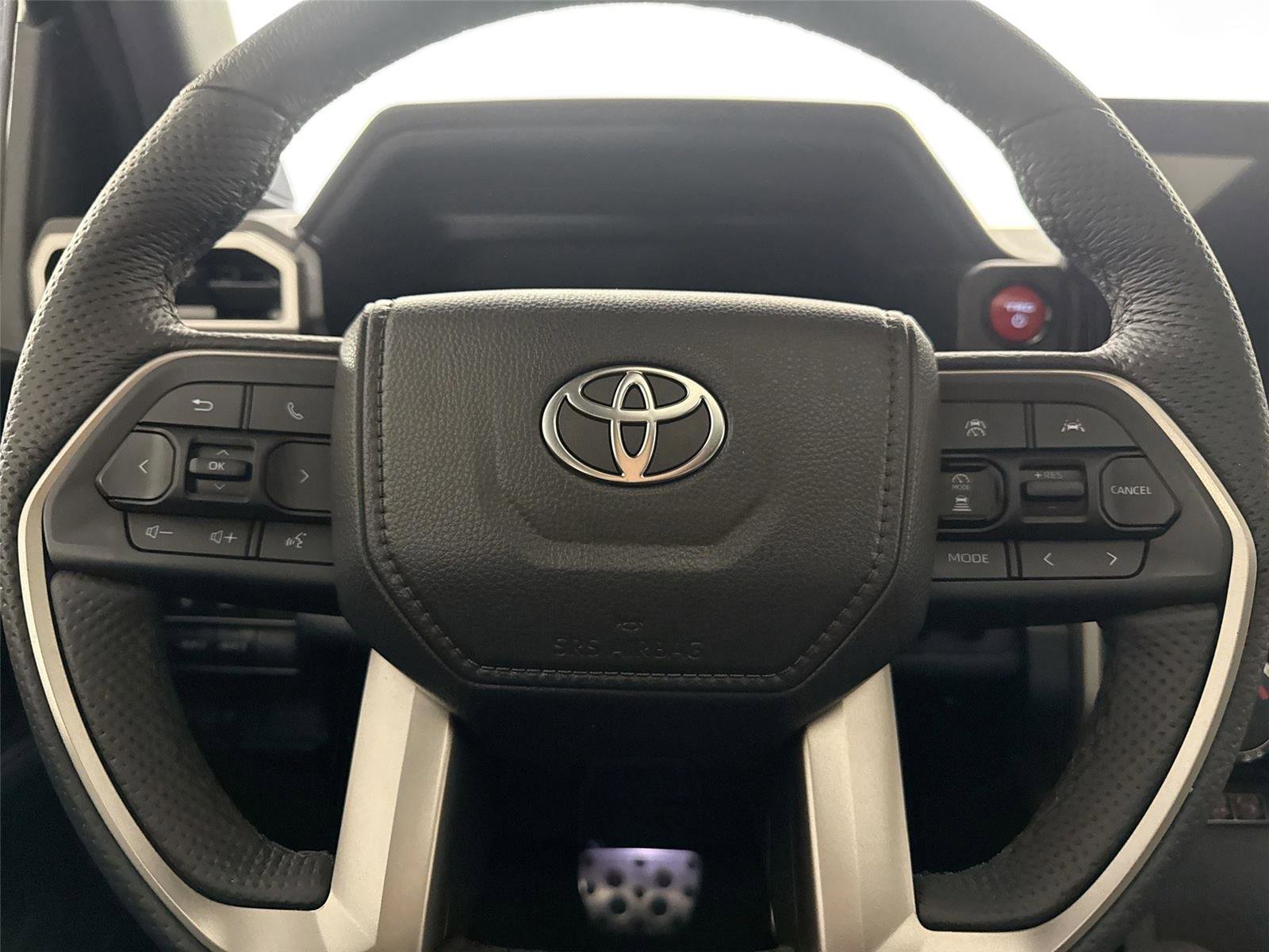 Certified 2025 Toyota Tacoma TRD Sport w/ TRD Sport Upgrade Package image 18