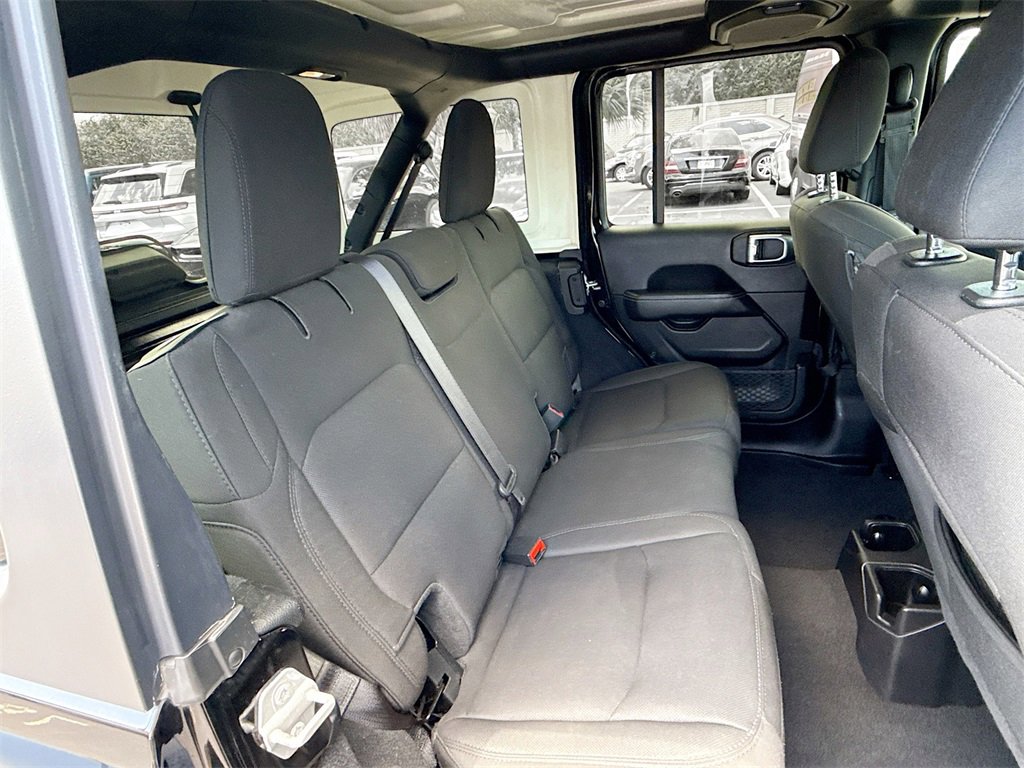 Used 2021 Jeep Wrangler Unlimited Sahara image 30