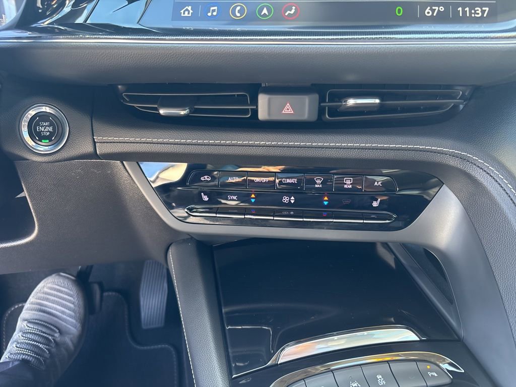 Used 2022 Buick Envision Essence w/ Technology Package I AWD/4WD image 17