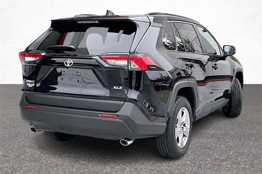 New 2025 Toyota RAV4 XLE w/ Convenience Package image 10