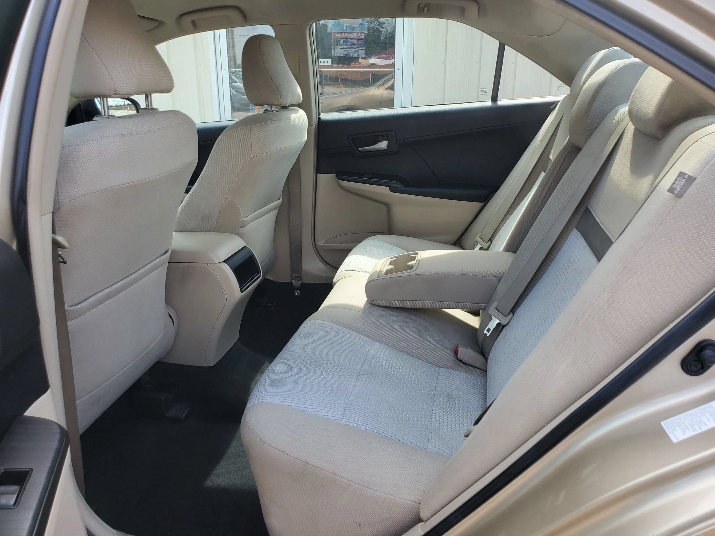Used 2012 Toyota Camry LE FWD image 22