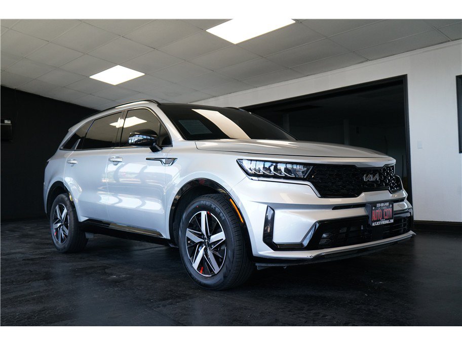 Used 2022 Kia Sorento EX w/ Panoramic Sunroof Package FWD image 1