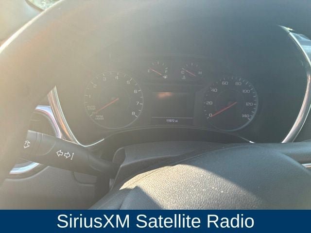 Used 2018 Chevrolet Equinox LT FWD image 12