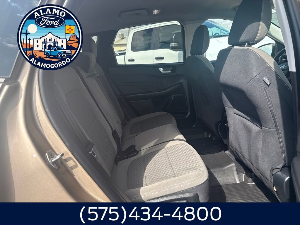 Used 2021 Ford Escape SE w/ Convenience Package image 16