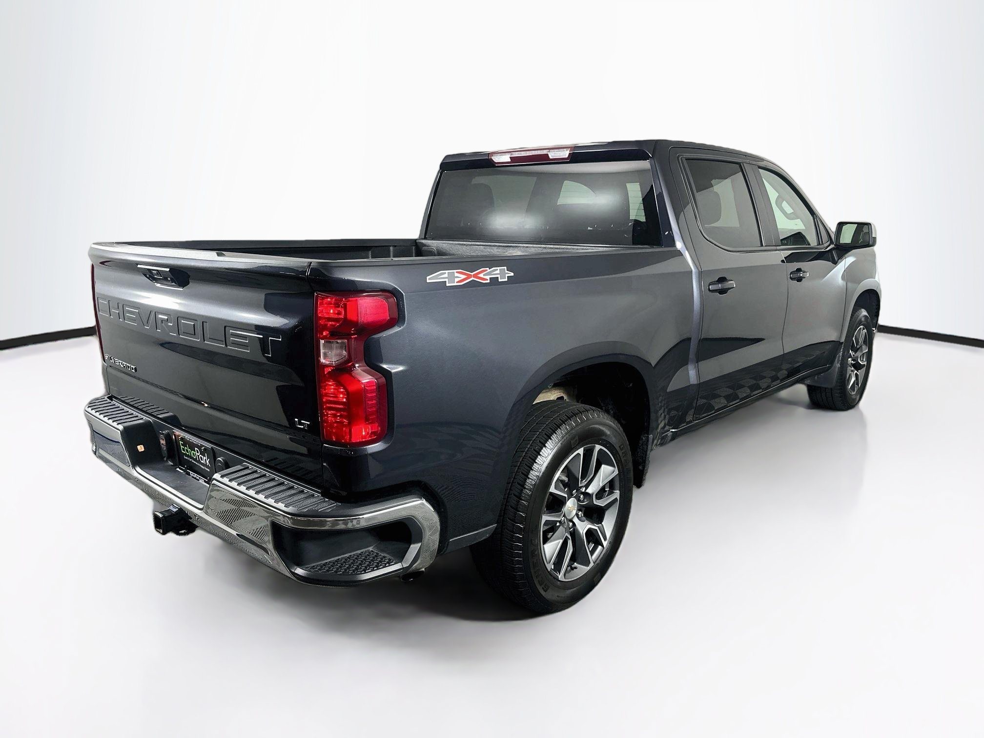 Used 2024 Chevrolet Silverado 1500 LT AWD/4WD image 9