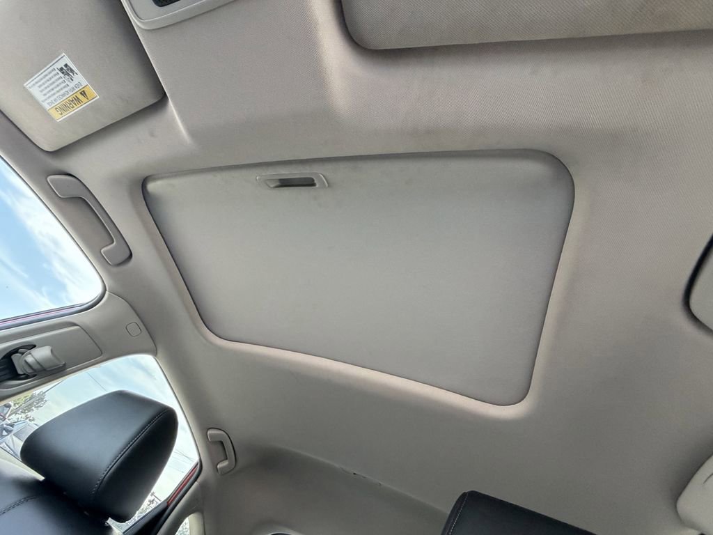 Used 2024 Honda Civic EX-L image 33