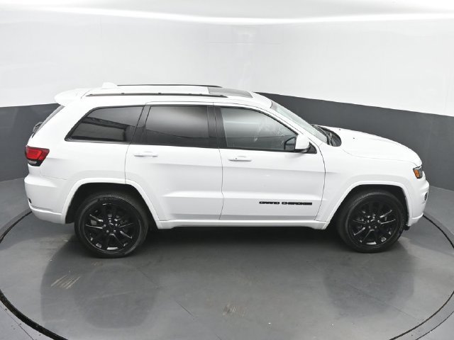 Used 2019 Jeep Grand Cherokee Altitude AWD/4WD image 45