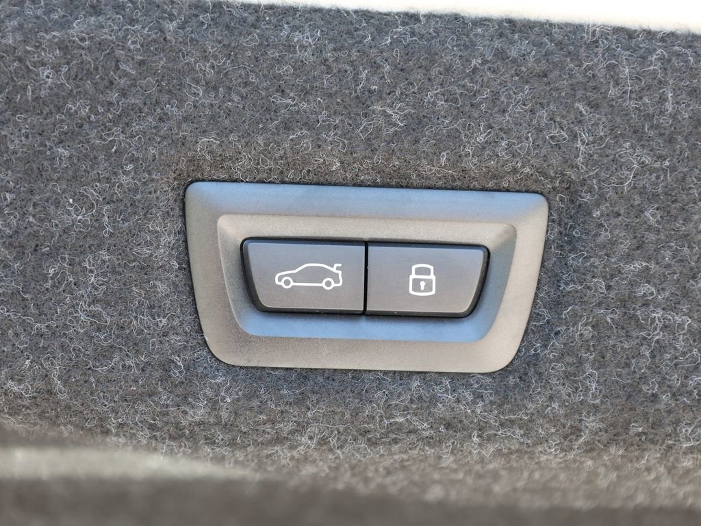 Used 2025 BMW 530i RWD image 9