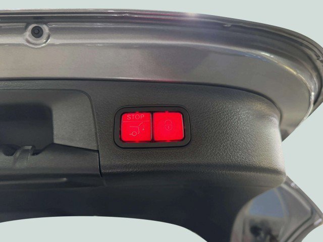 Used 2021 Mercedes-Benz GLA 250 4MATIC w/ Premium Package image 44