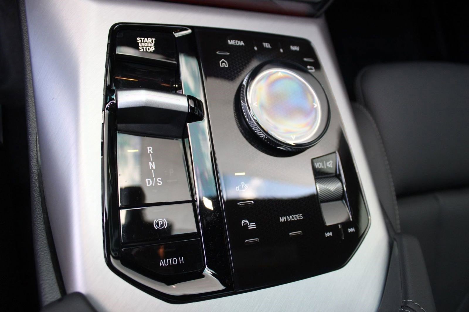 Certified 2025 BMW X3 xDrive30i w/ Premium Package image 18