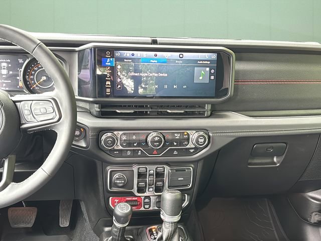 Certified 2025 Jeep Gladiator Rubicon w/ Convenience Group AWD/4WD image 18