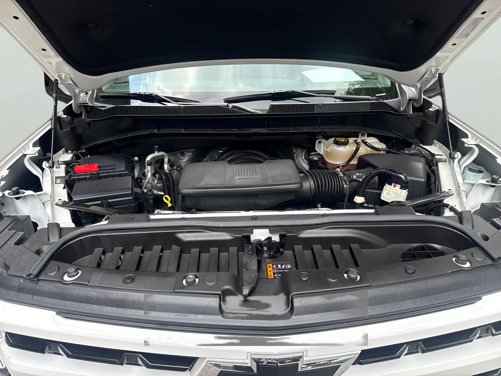 Used 2023 Chevrolet Silverado 1500 RST w/ LPO, Dark Essentials Package AWD/4WD image 16