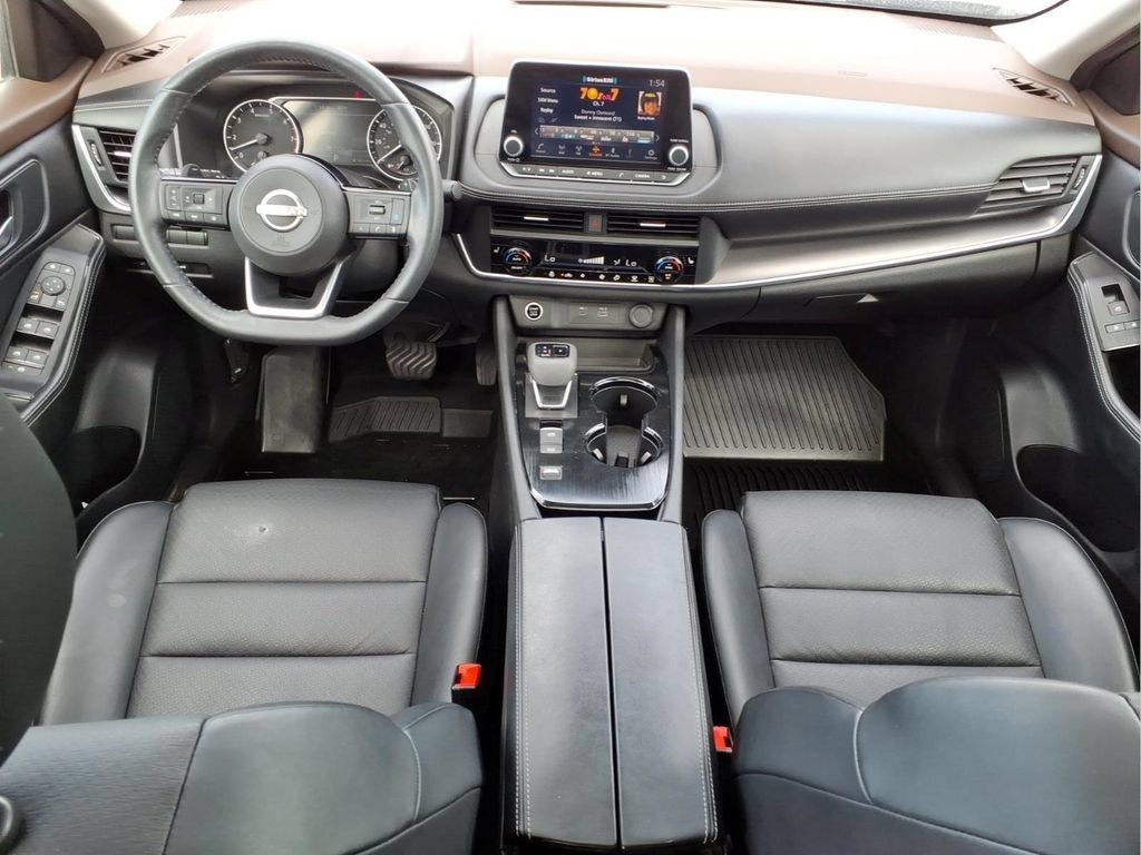 Used 2023 Nissan Rogue SV w/ SV Premium B Package FWD image 17