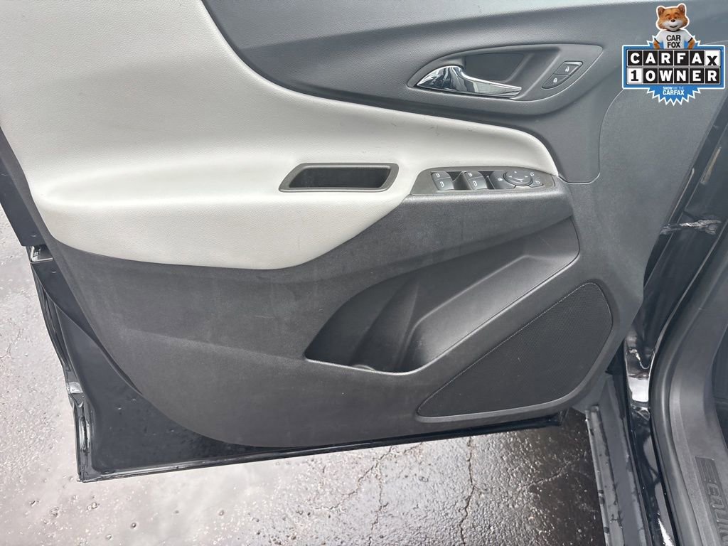 Used 2023 Chevrolet Equinox LS AWD/4WD image 13