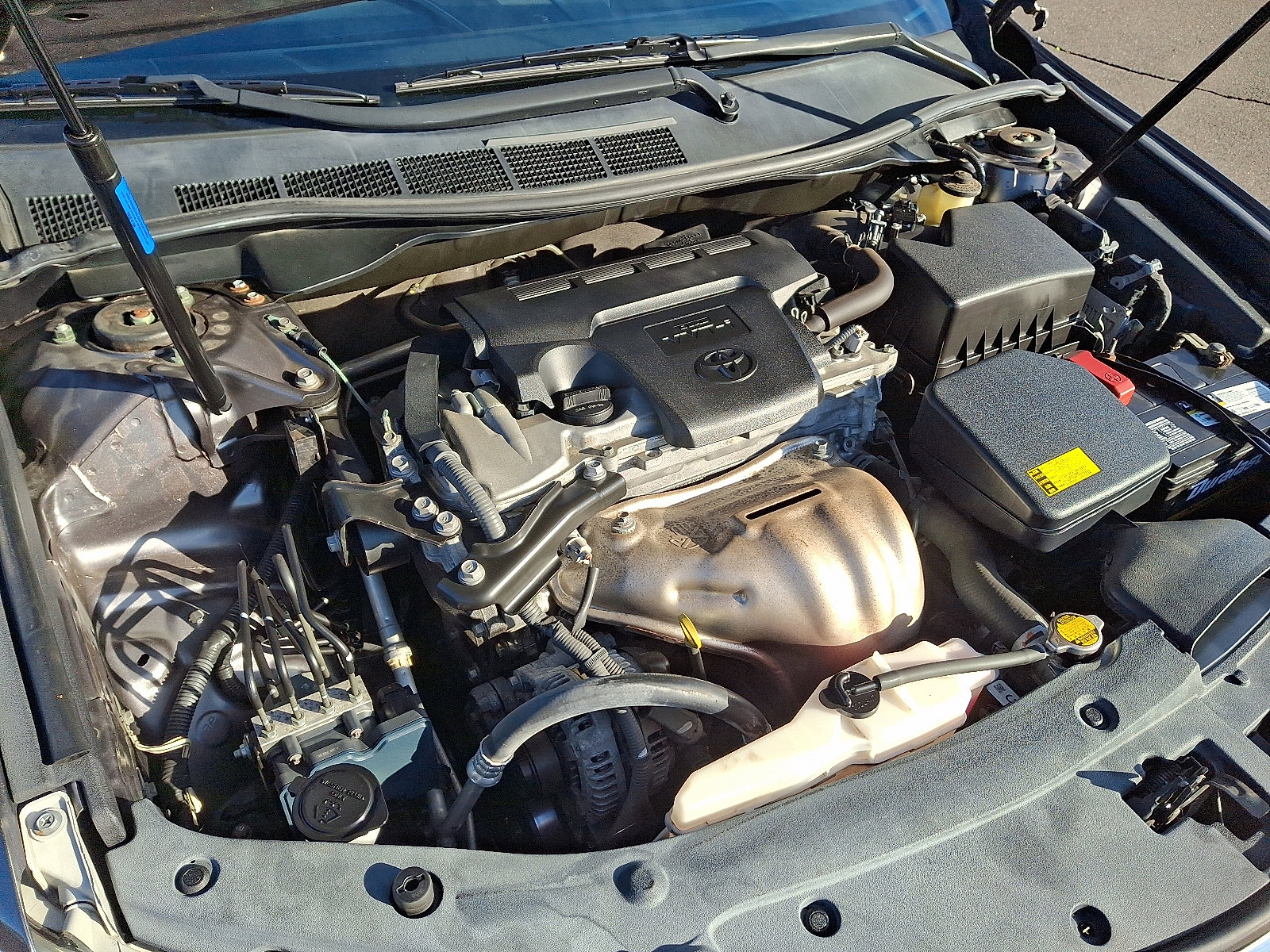 Used 2014 Toyota Camry XLE image 28