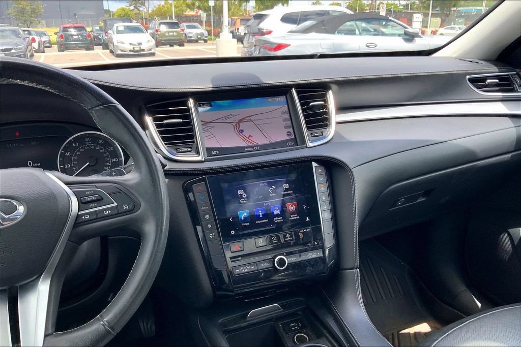 Used 2019 INFINITI QX50 Essential w/ Cargo Package FWD image 6