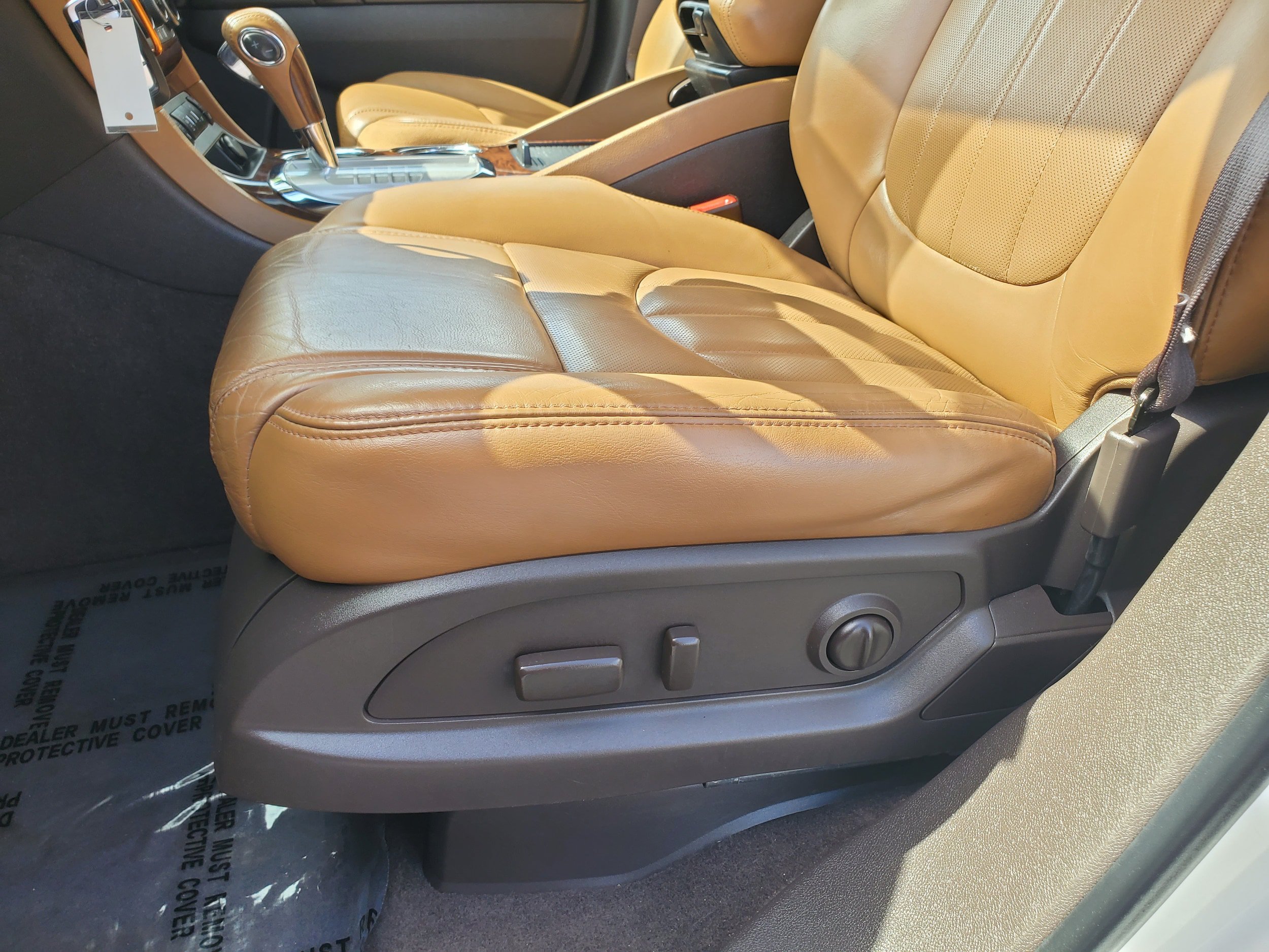 Used 2014 Buick Enclave Leather FWD image 12