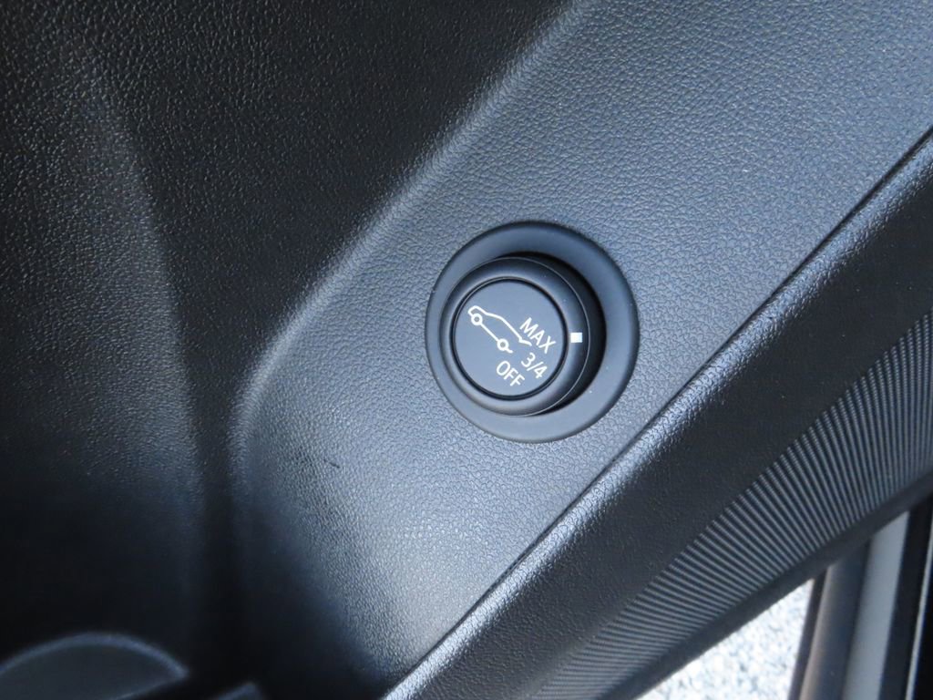 Used 2024 Chevrolet Equinox LT image 31