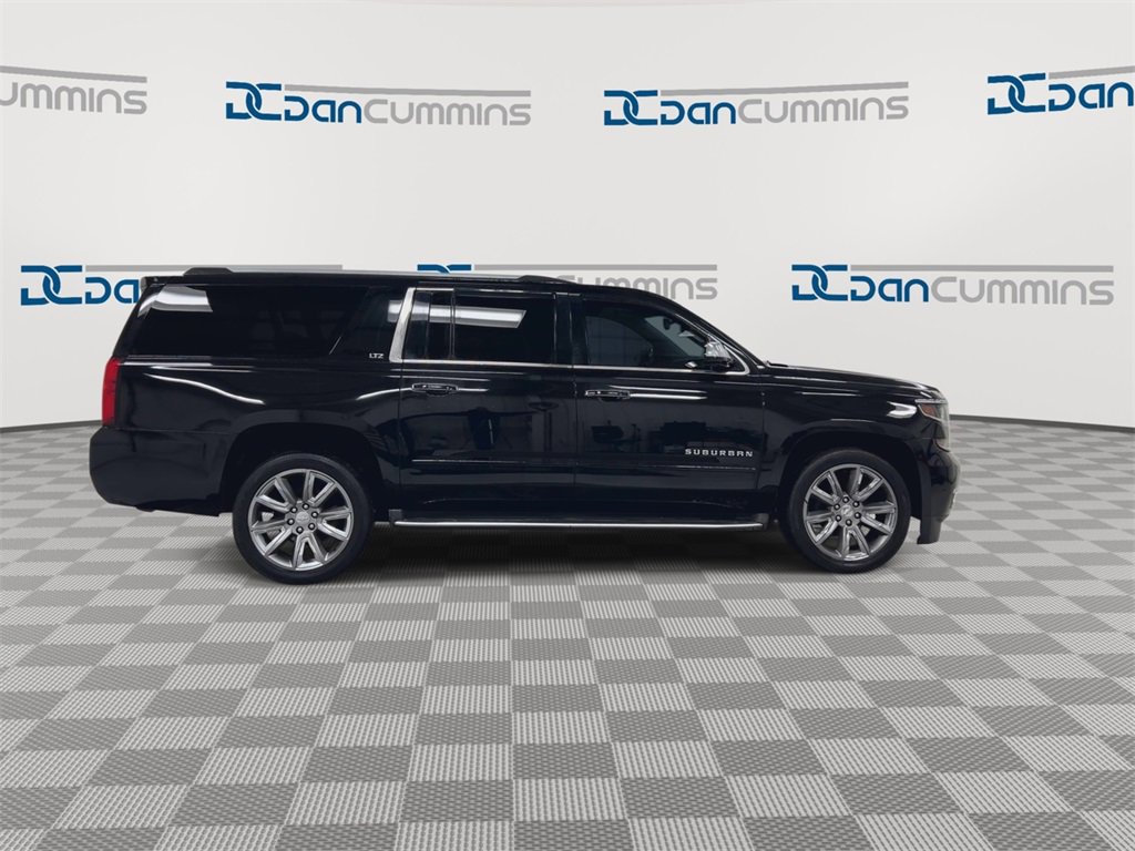 Used 2016 Chevrolet Suburban LTZ image 9
