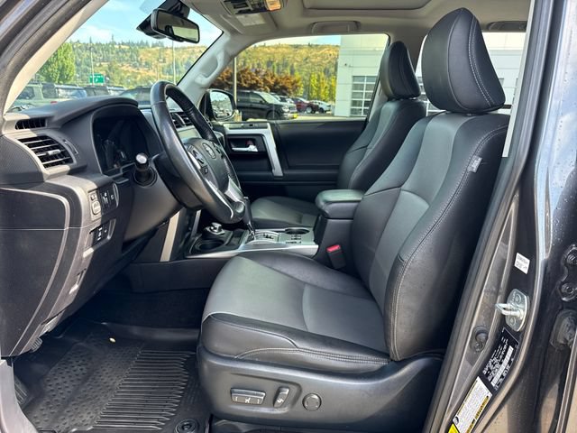 Used 2023 Toyota 4Runner SR5 Premium w/ Moonroof Package AWD/4WD image 17