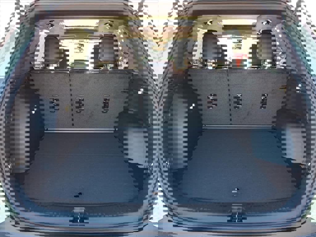 New 2026 Chevrolet Equinox ACTIV w/ Convenience Package III image 8