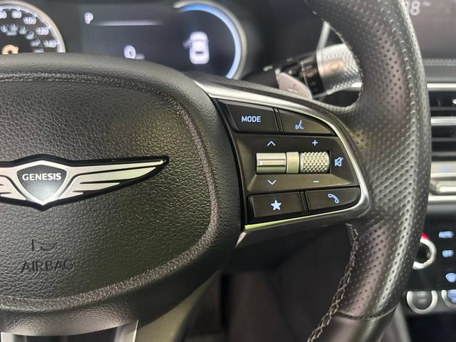 Used 2025 Genesis G70 2.5T RWD image 12