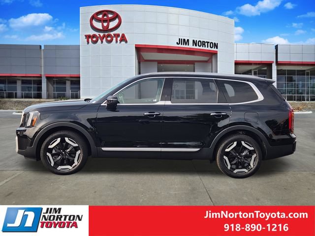 Used 2025 Kia Telluride S FWD image 4