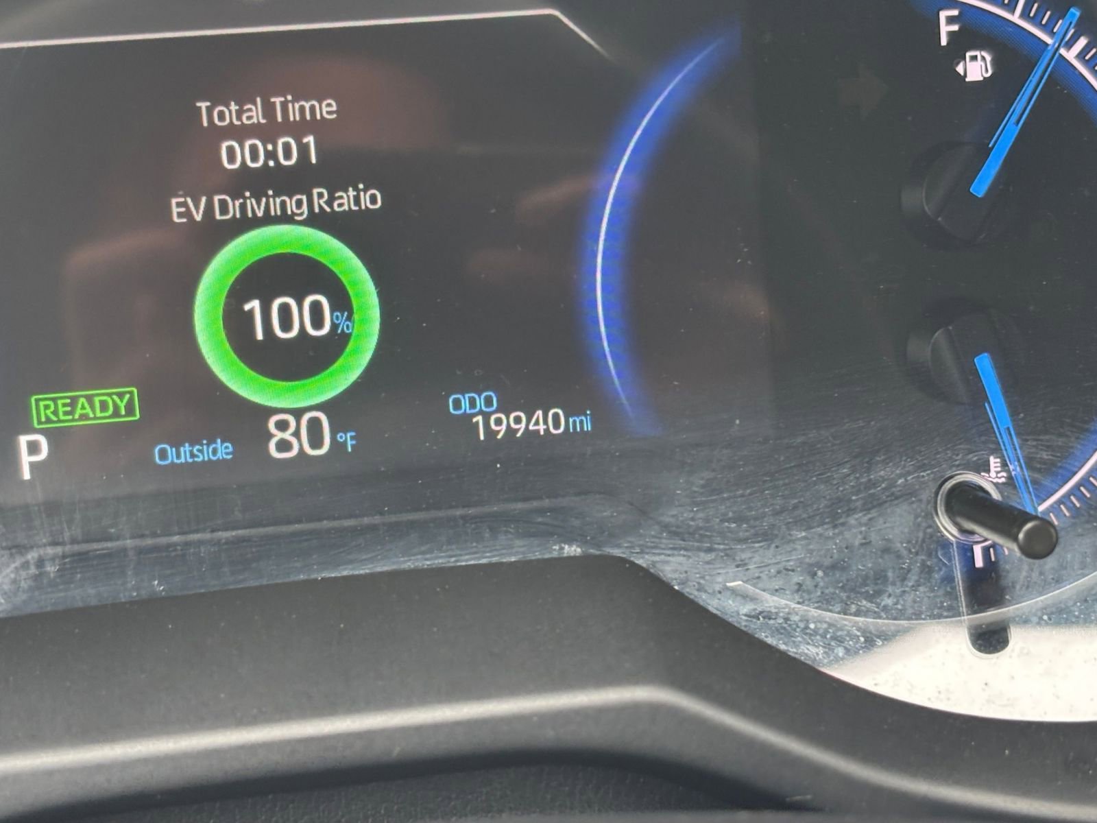 Used 2025 Toyota RAV4 LE image 39