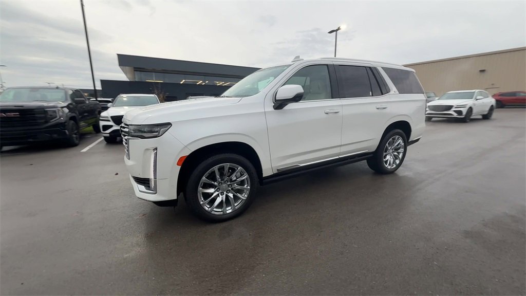 Used 2023 Cadillac Escalade Premium Luxury Platinum w/ Heavy-Duty Trailer Package video 3