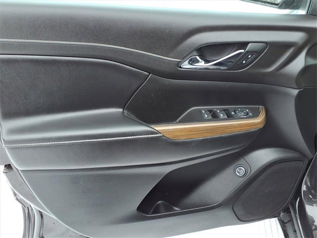 Used 2019 GMC Acadia SLE image 13