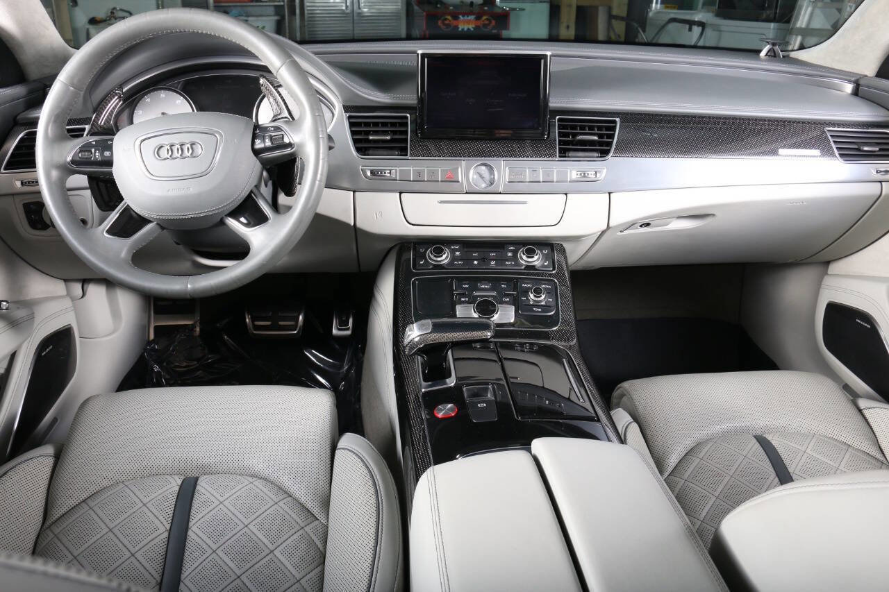 Used 2014 Audi S8 AWD/4WD image 3