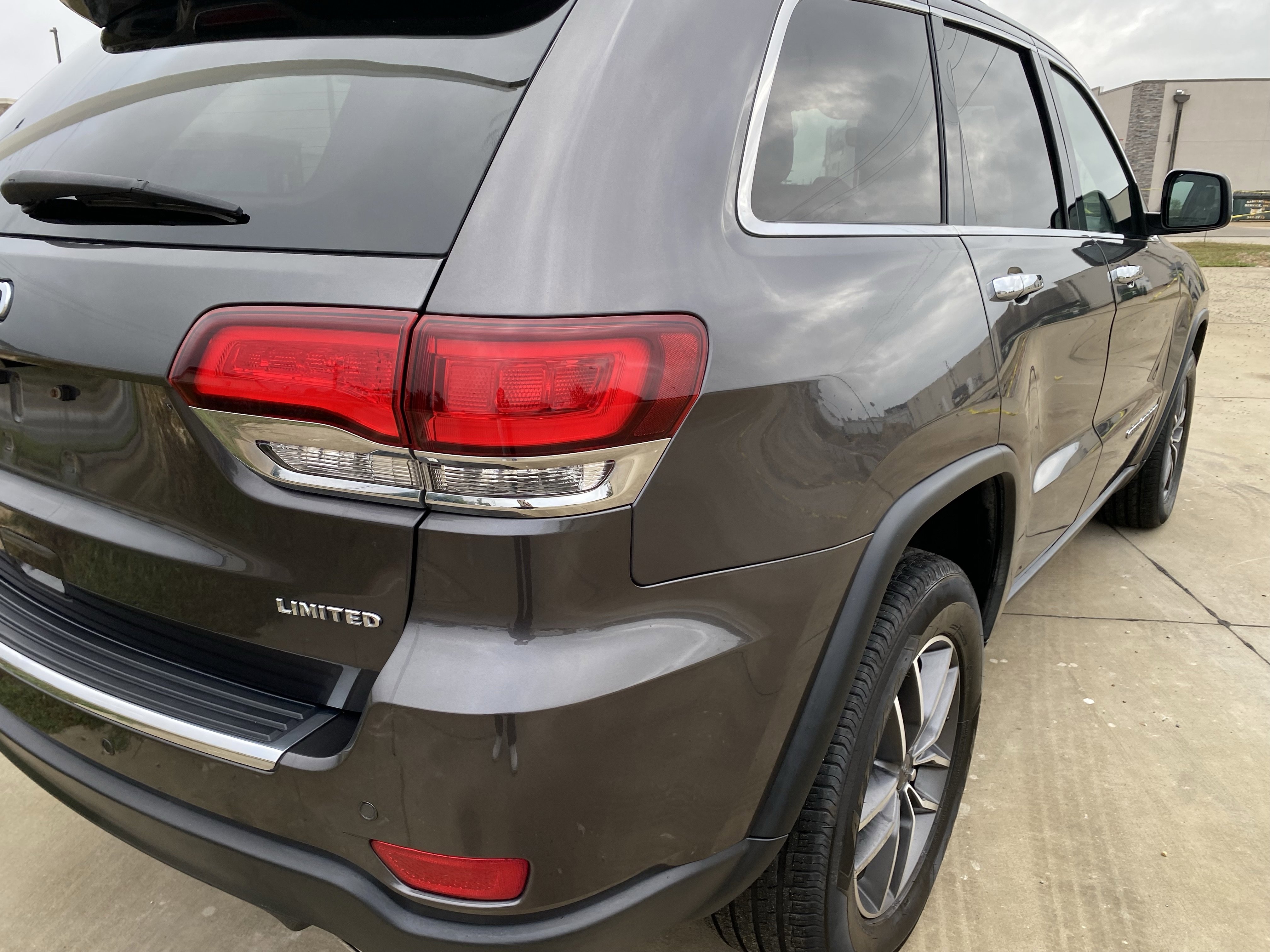 Used 2021 Jeep Grand Cherokee Limited image 8