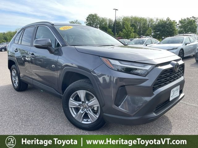 Certified 2025 Toyota RAV4 XLE AWD/4WD image 1