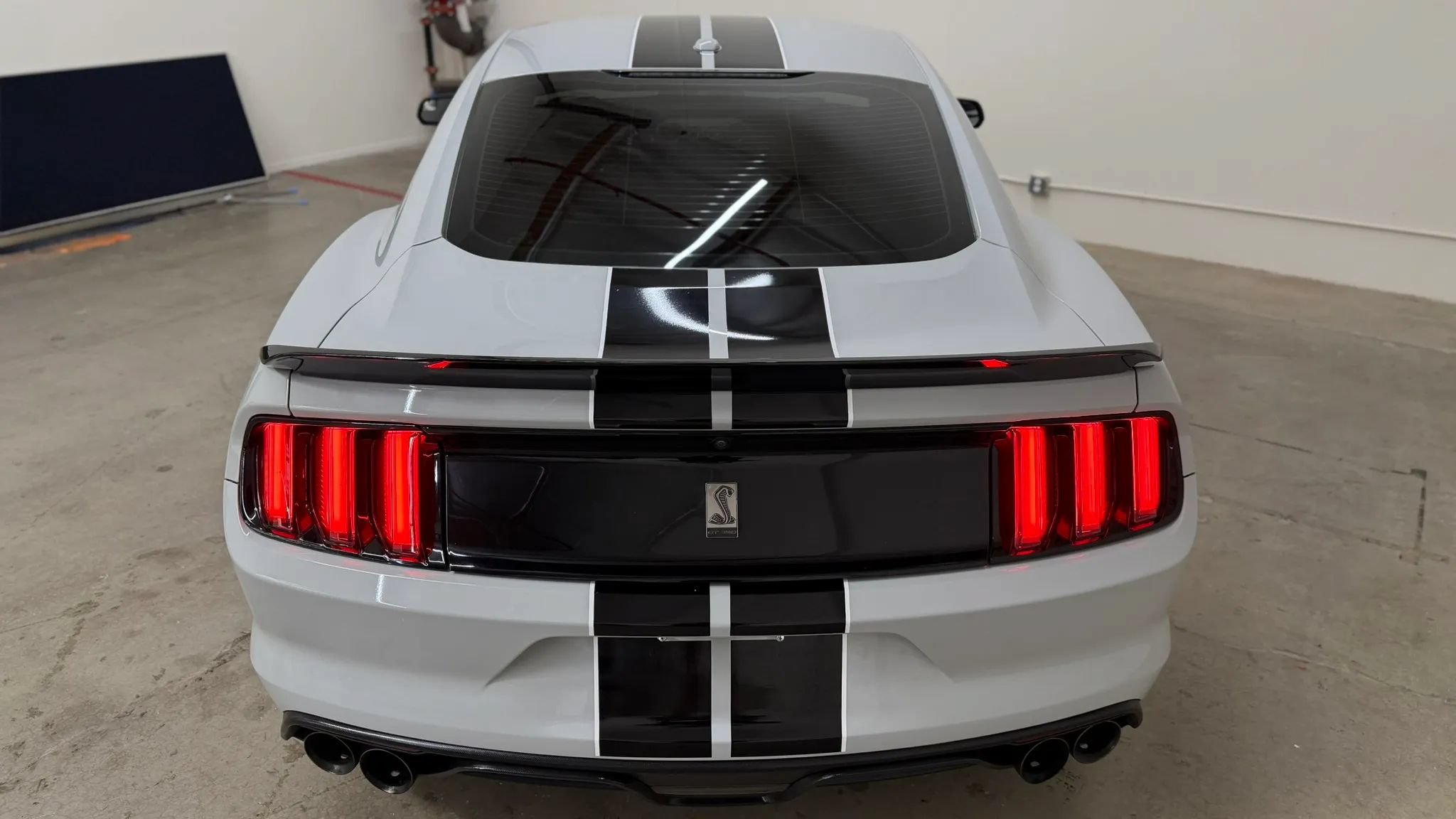 Used 2017 Ford Mustang Shelby GT350 w/ Convenience Package RWD image 8