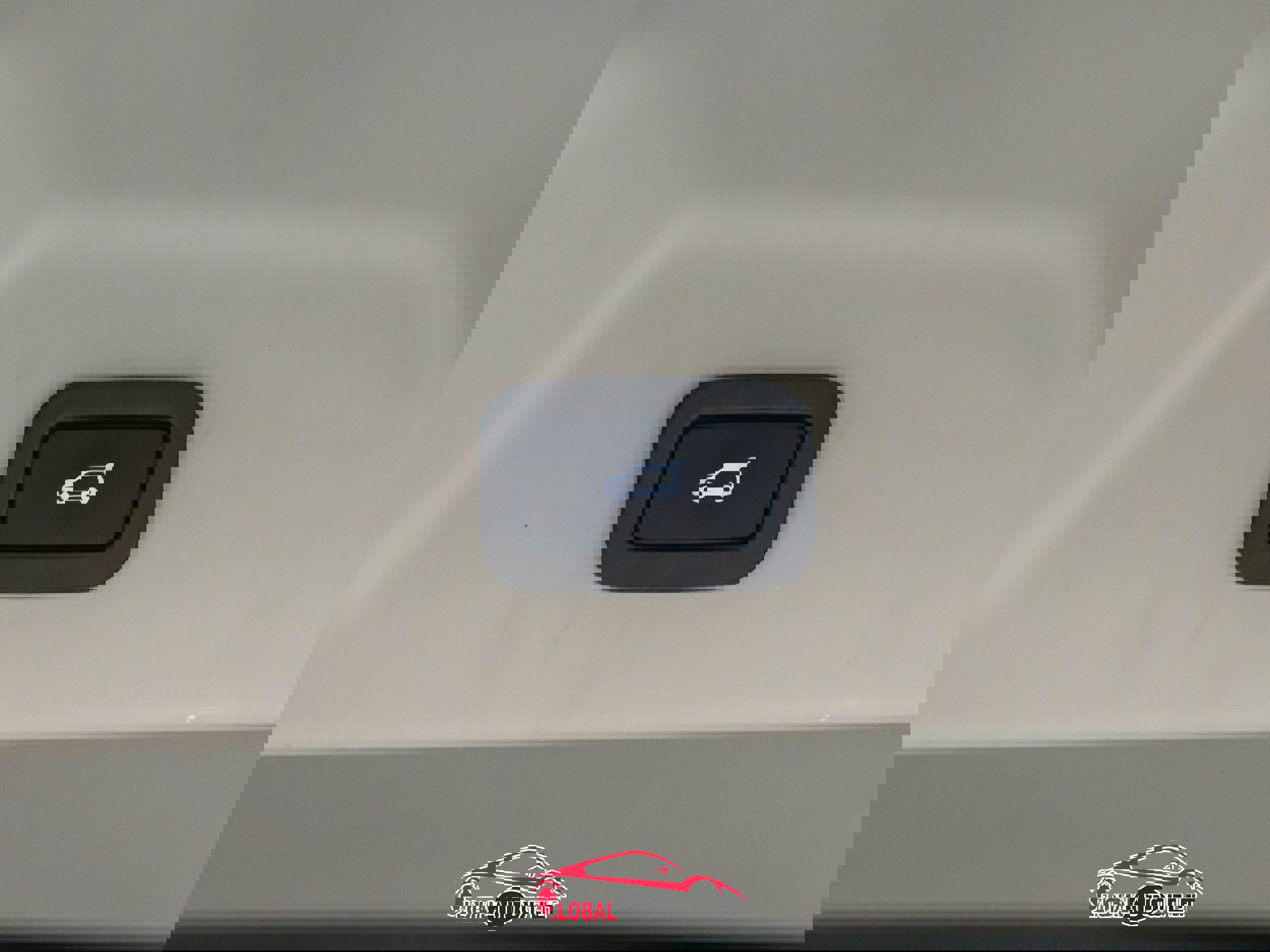 Used 2018 Land Rover Range Rover Long Wheelbase Supercharged image 52