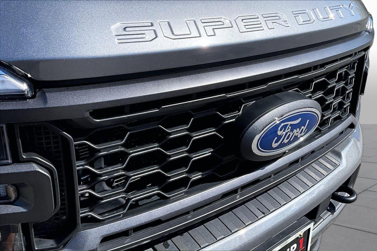 Used 2025 Ford F350 XL w/ STX Appearance Package AWD/4WD image 31
