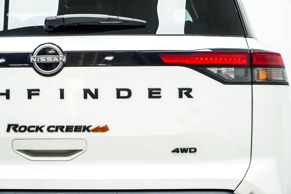Used 2024 Nissan Pathfinder Rock Creek AWD/4WD image 13