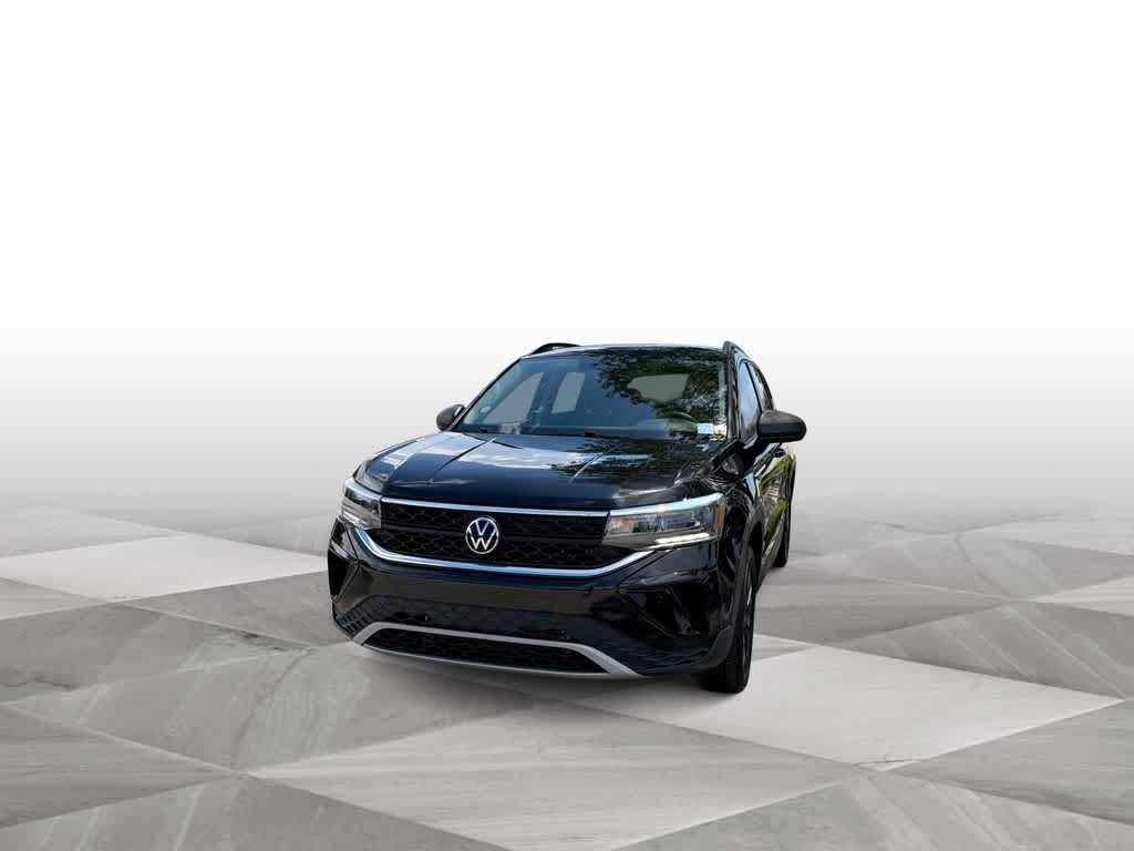 Certified 2024 Volkswagen Taos S FWD image 4