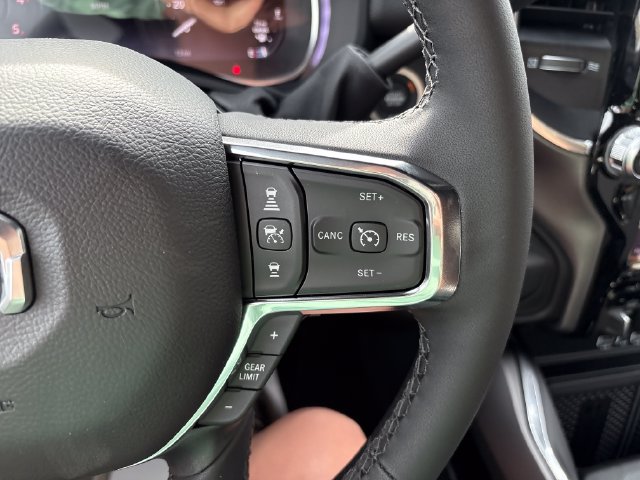 New 2027 RAM 2500 Laramie AWD/4WD image 12