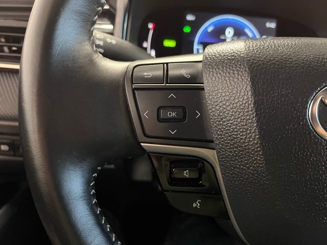 Used 2025 Toyota Camry SE image 22