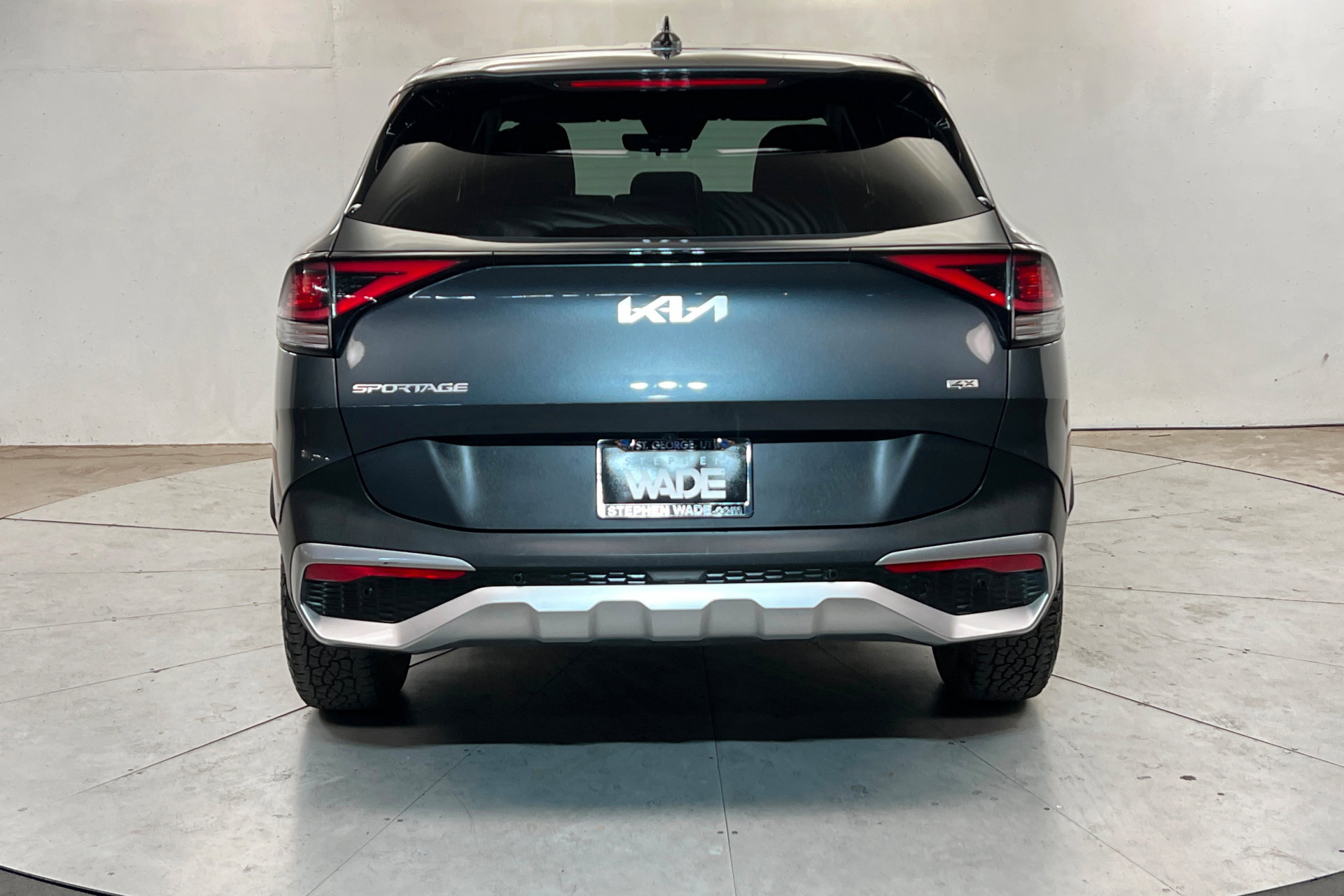 Used 2024 Kia Sportage LX image 5