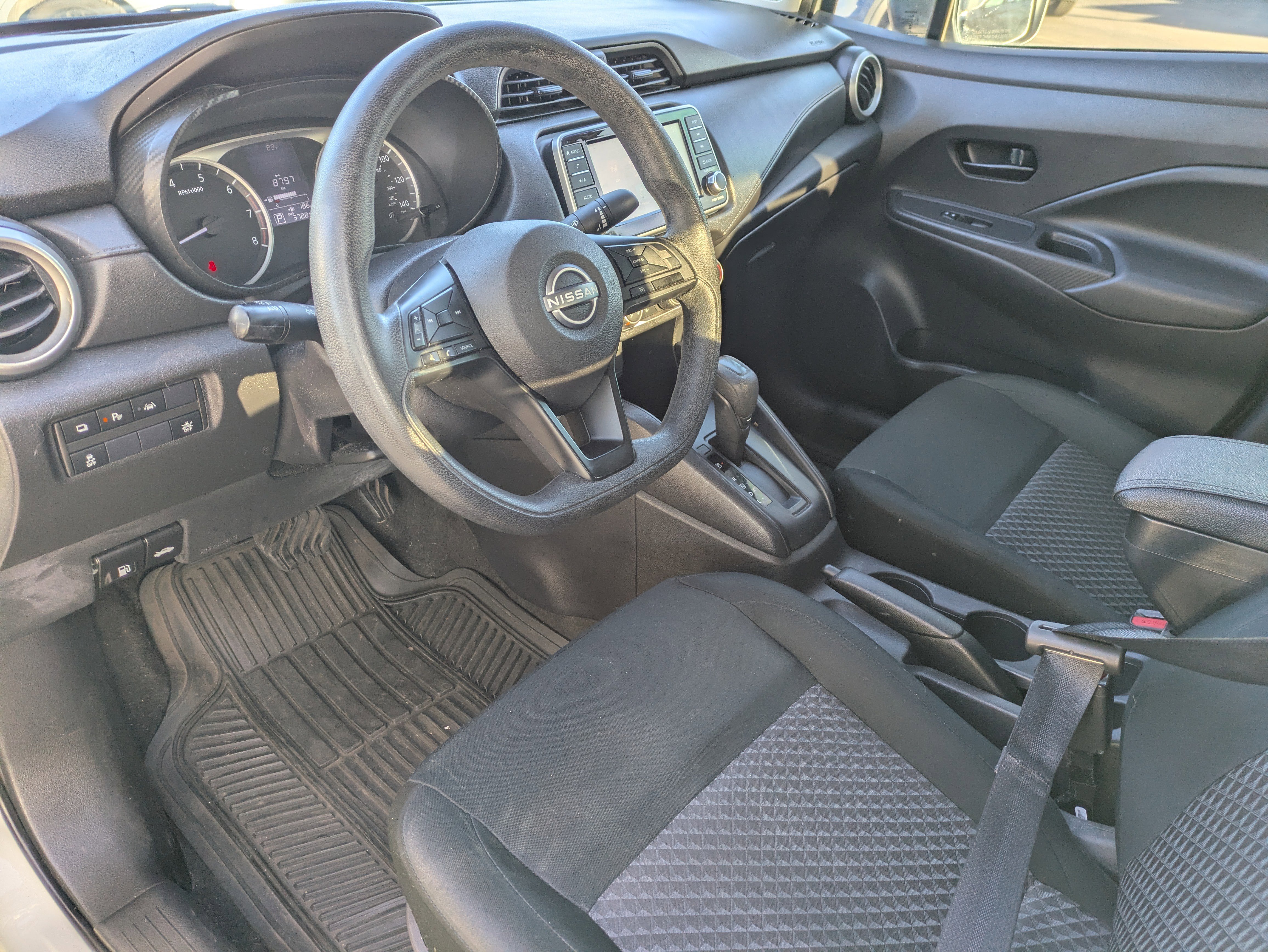 Used 2024 Nissan Versa S w/ Trunk Package image 23