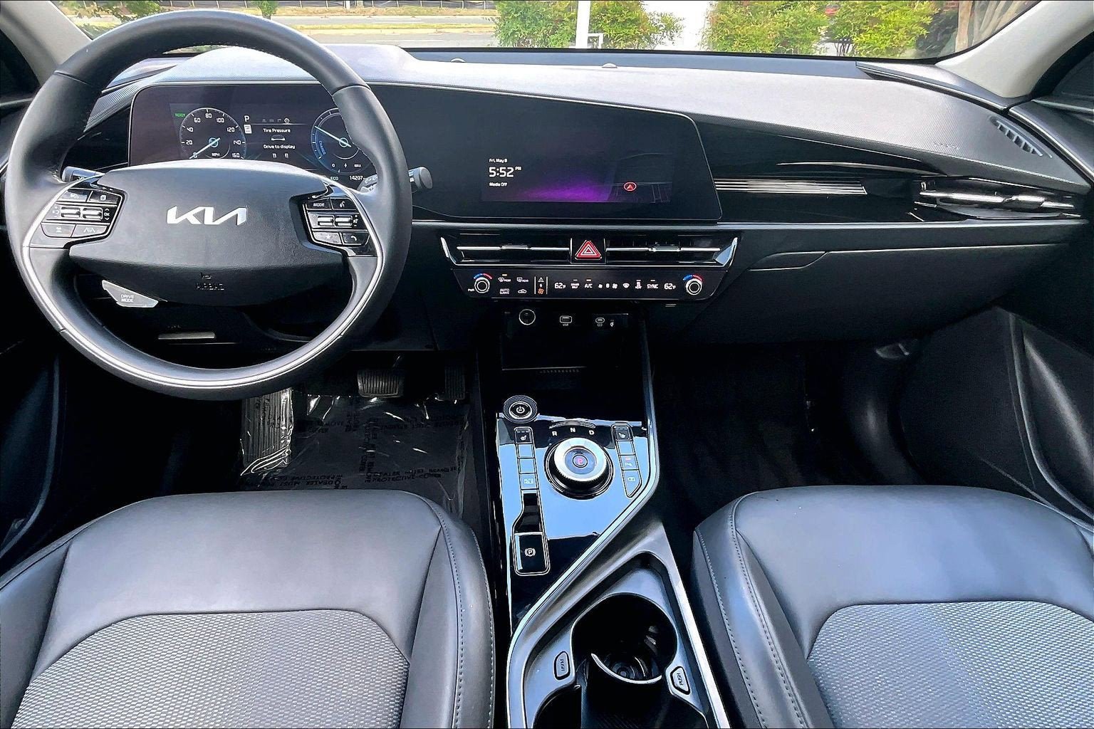 Used 2024 Kia Niro Wind FWD image 13