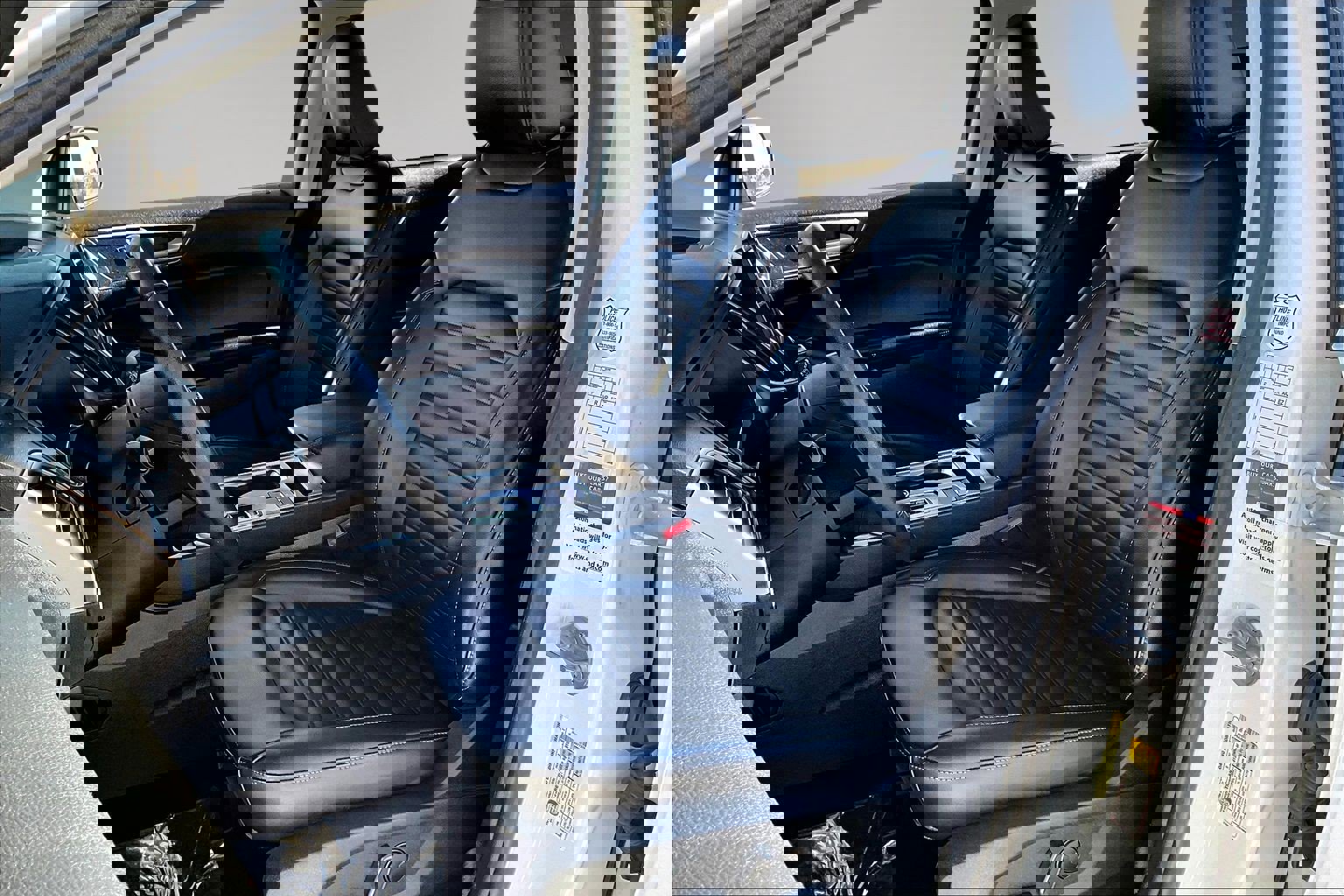 Used 2024 Ford Edge SEL image 21