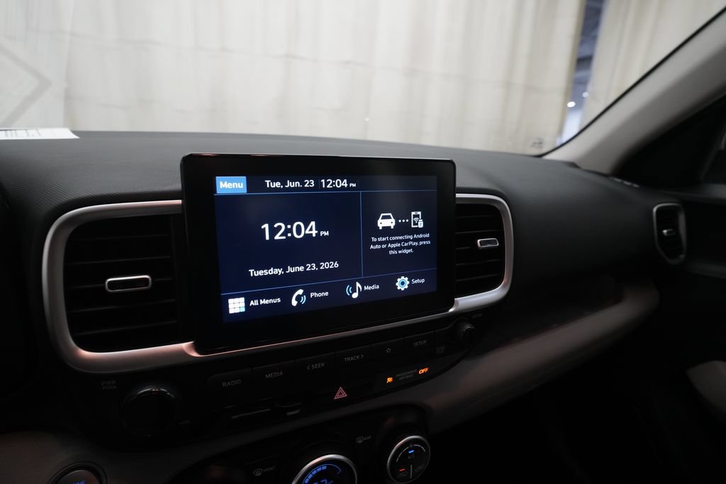 Used 2025 Hyundai Venue SEL FWD image 6