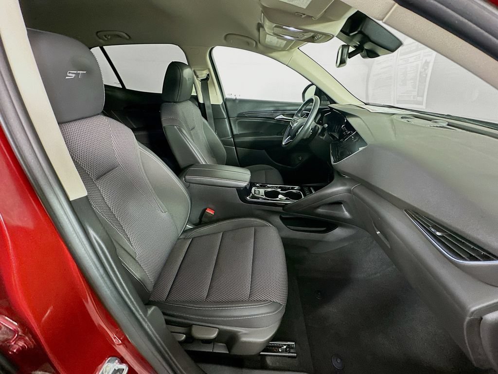 Used 2023 Buick Envision Preferred w/ Sport Touring Package AWD/4WD image 35