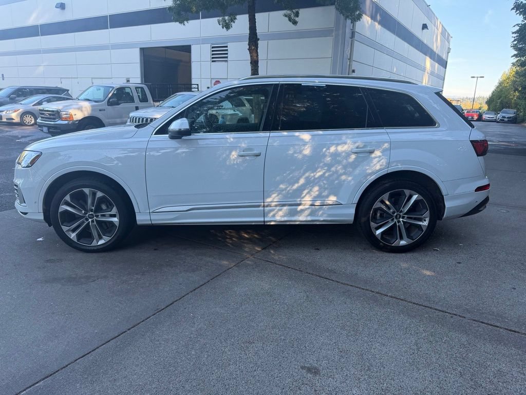 Used 2020 Audi Q7 3.0T Premium Plus w/ Premium Plus Package AWD/4WD image 7